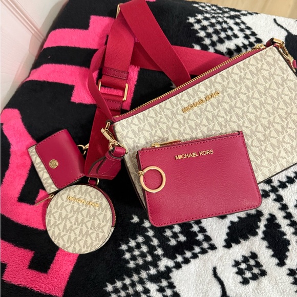 Michael Kors Cream and Burgundy Crossbody Bag Set - Picture 2 of 4